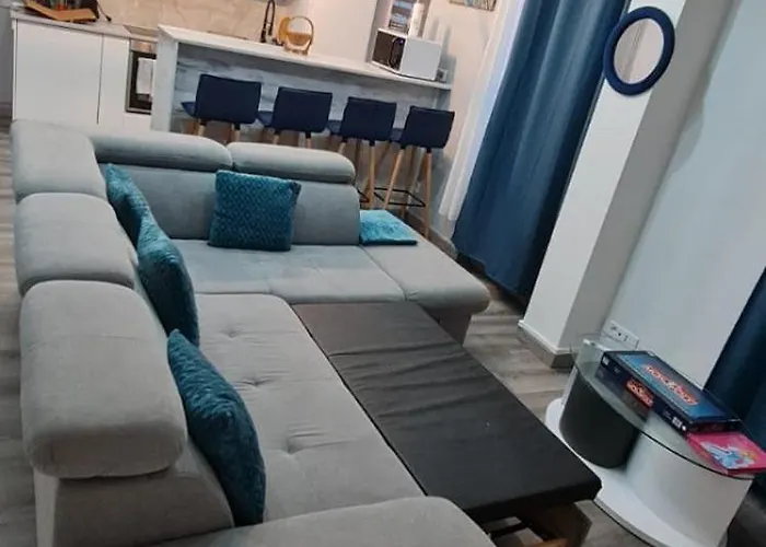 Appartement Tres Lumineux Porte De Saint-Cloud - F3 Avec Suite Parentale