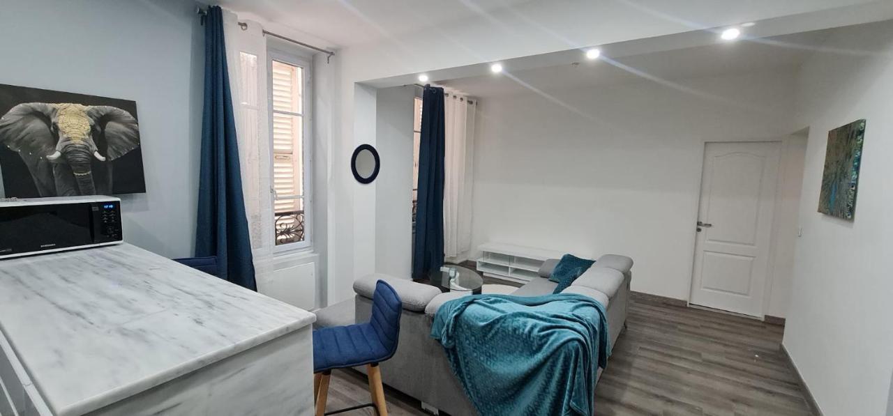 Appartement Tres Lumineux Porte De Saint-cloud - F3 Avec Parentale Paris